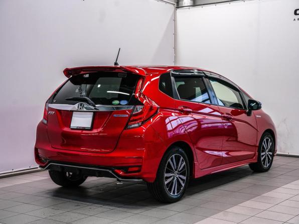 Honda Fit III Рестайлинг с пробегом 2017 года, цена 1 129 000 рублей, 149747 км, хэтчбек, Автокод Объявления