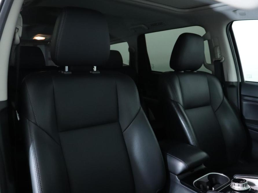 Mitsubishi Montero Sport III Рестайлинг Санкт-Петербург  - изображение 12