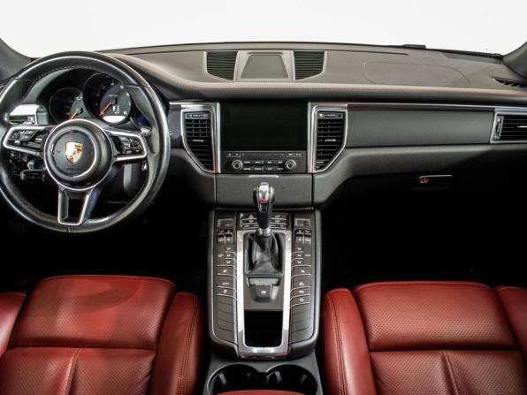 Porsche Macan I с пробегом 2018 года, цена 3 390 000 рублей, 130000 км, внедорожник, Автокод Объявления