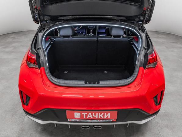 Hyundai Veloster II с пробегом 2019 года, цена 2 700 000 рублей, 117401 км, хэтчбек, Автокод Объявления