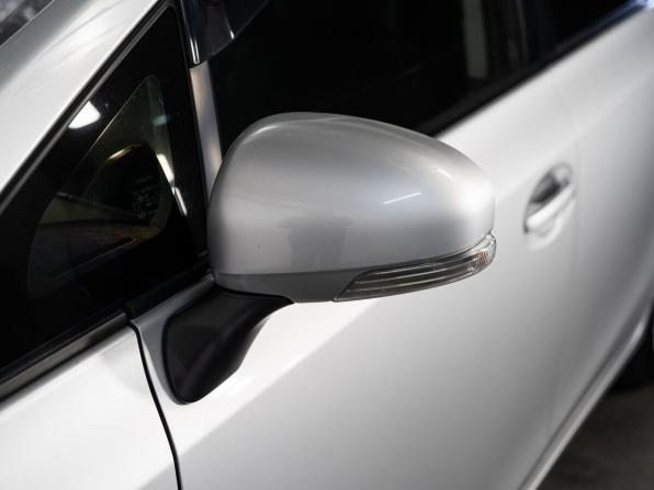 Toyota Prius Alpha I (ZVW40/41) Рестайлинг с пробегом 2014 года, цена 1 415 300 рублей, 142253 км, универсал, Автокод Объявления