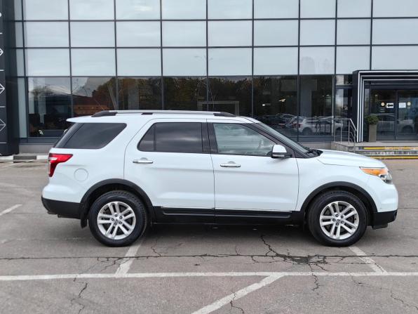 Ford Explorer V Рестайлинг с пробегом 2015 года, цена 1 919 000 рублей, 183000 км, внедорожник, Автокод Объявления