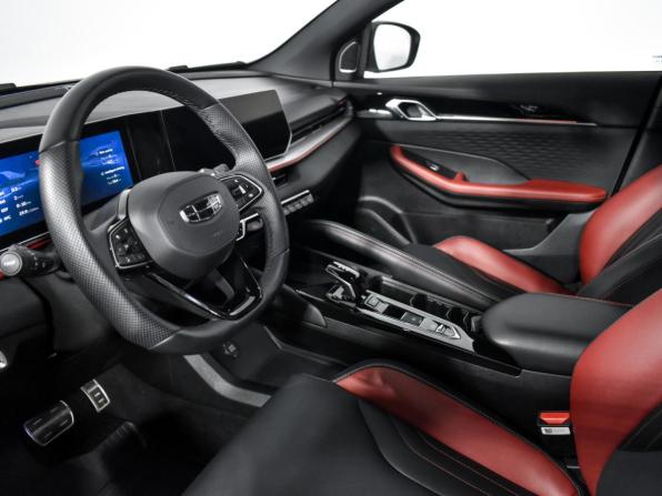 Geely Coolray I Рестайлинг с пробегом 2024 года, цена 2 100 000 рублей, 37273 км, внедорожник, Автокод Объявления