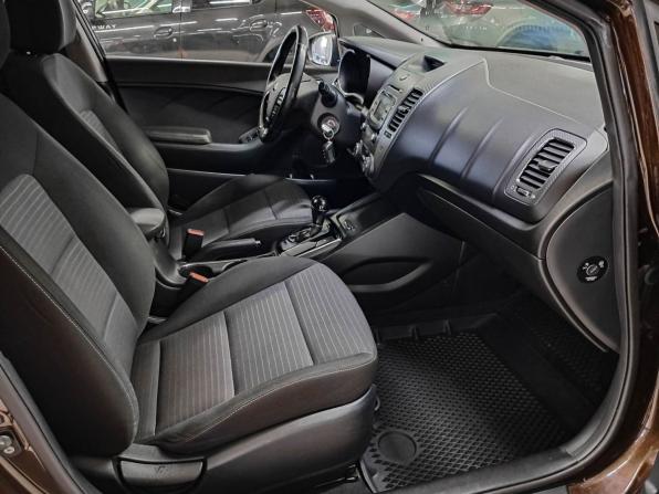 Kia Cerato III Рестайлинг (Classic) с пробегом 2017 года, цена 1 380 000 рублей, 143500 км, седан, Автокод Объявления
