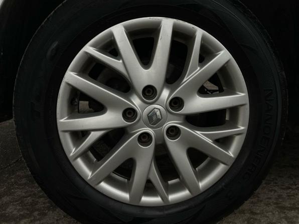 Renault Megane III Рестайлинг с пробегом 2013 года, цена 670 000 рублей, 204436 км, хэтчбек, Автокод Объявления