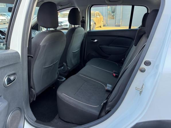 Renault Sandero II с пробегом 2018 года, цена 1 099 000 рублей, 72669 км, хэтчбек, Автокод Объявления