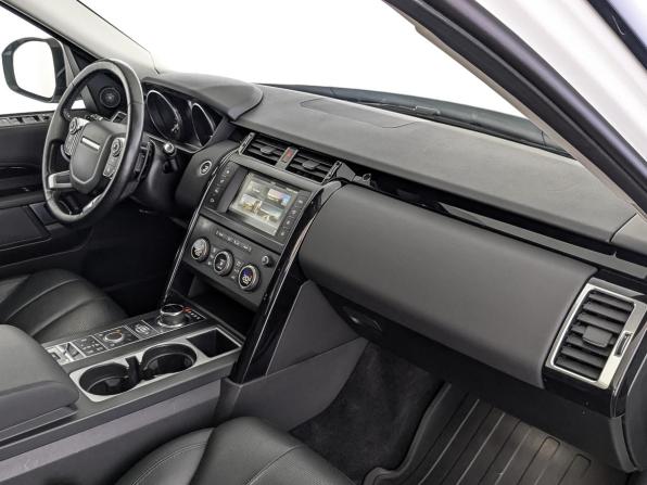Land Rover Discovery V с пробегом 2017 года, цена 3 495 000 рублей, 145371 км, внедорожник, Автокод Объявления