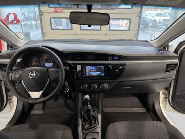 Toyota Corolla XI (E160 E170 E180) с пробегом 2014 года, цена 1 200 000 рублей, 149000 км, седан, Автокод Объявления