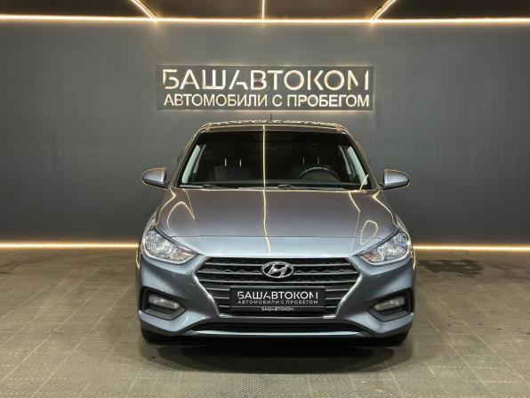 Hyundai Solaris II с пробегом 2018 года, цена 1 049 000 рублей, 181271 км, седан, Автокод Объявления