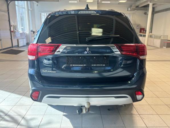 Mitsubishi Outlander III Рестайлинг 3 с пробегом 2021 года, цена 1 999 000 рублей, 96139 км, внедорожник, Автокод Объявления