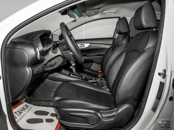 Kia K3 II Рестайлинг с пробегом 2024 года, цена 2 100 000 рублей, 22120 км, седан, Автокод Объявления
