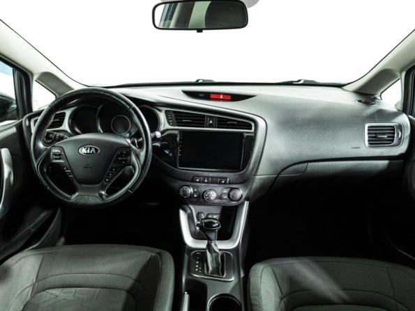 Kia Ceed II Рестайлинг с пробегом 2018 года, цена 1 349 585 рублей, 152828 км, универсал, Автокод Объявления
