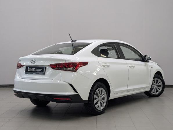 Hyundai Solaris II Рестайлинг с пробегом 2022 года, цена 1 595 000 рублей, 90141 км, седан, Автокод Объявления
