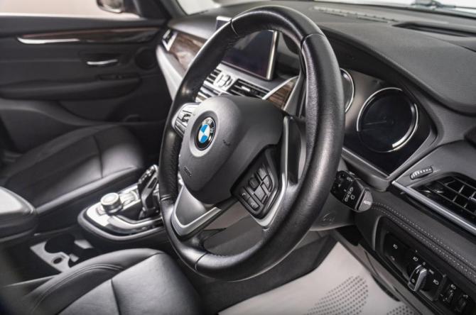 BMW 2 серии Active Tourer F45 Рестайлинг с пробегом 2019 года, цена 1 529 000 рублей, 106000 км, компактвэн, Автокод Объявления