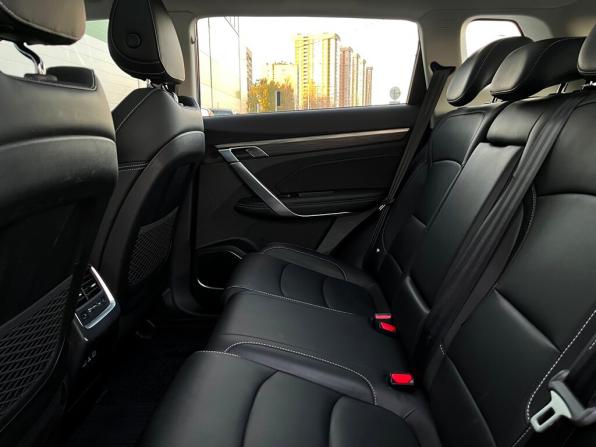 Geely Atlas Pro с пробегом 2024 года, цена 2 315 400 рублей, 26961 км, внедорожник, Автокод Объявления