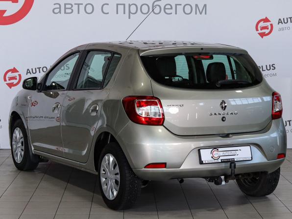 Renault Sandero II с пробегом 2018 года, цена 940 000 рублей, 58355 км, хэтчбек, Автокод Объявления