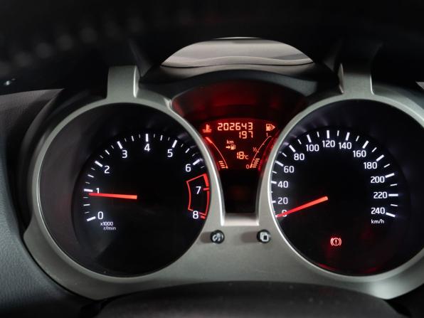 Nissan Juke I с пробегом 2012 года, цена 980 000 рублей, 202643 км, внедорожник, Автокод Объявления