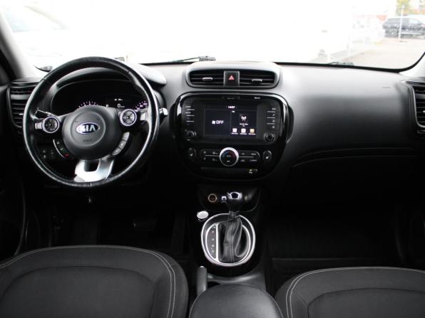 Kia Soul II Рестайлинг с пробегом 2018 года, цена 1 549 000 рублей, 132350 км, хэтчбек, Автокод Объявления