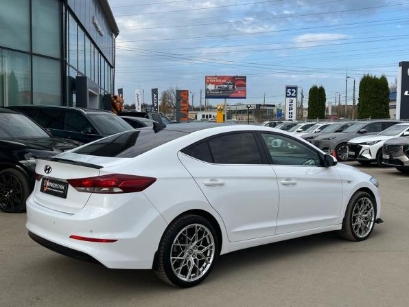 Hyundai Elantra VI (AD) с пробегом 2017 года, цена 1 290 000 рублей, 179400 км, седан, Автокод Объявления