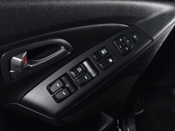 Hyundai ix35 I Рестайлинг с пробегом 2015 года, цена 1 749 995 рублей, 151105 км, внедорожник, Автокод Объявления