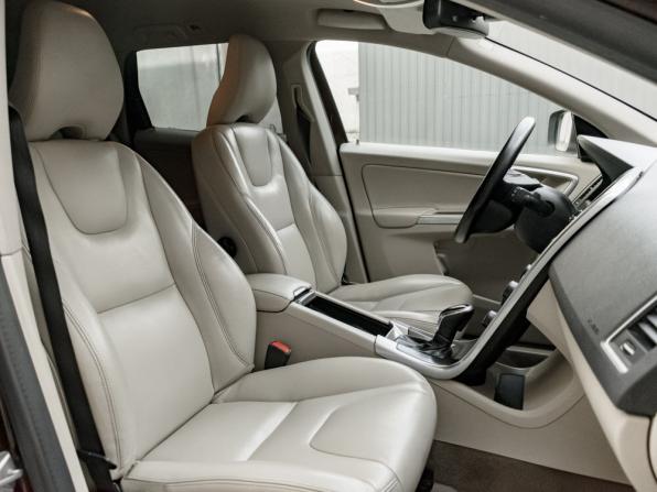 Volvo XC60 I Рестайлинг с пробегом 2014 года, цена 2 190 000 рублей, 144406 км, внедорожник, Автокод Объявления