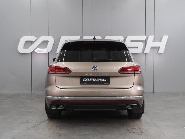 Volkswagen Touareg III с пробегом 2018 года, цена 5 249 000 рублей, 167825 км, внедорожник, Автокод Объявления