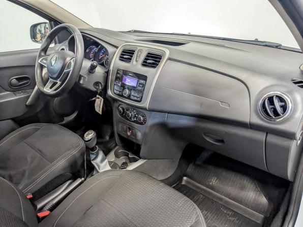 Renault Logan II Рестайлинг с пробегом 2022 года, цена 985 000 рублей, 141914 км, седан, Автокод Объявления