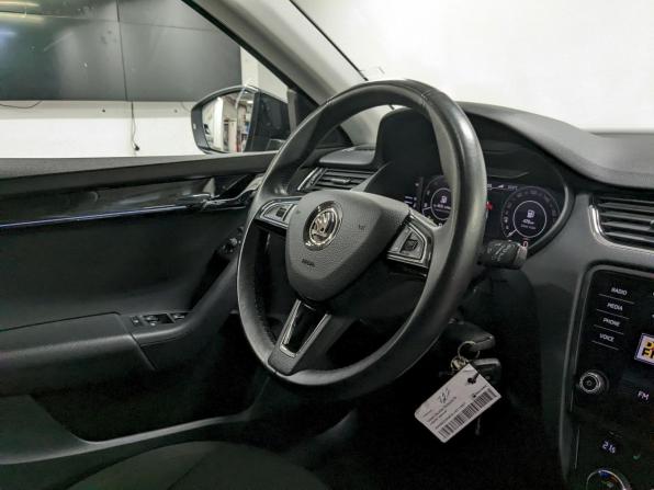 Skoda Octavia III (A7) Рестайлинг с пробегом 2019 года, цена 2 190 000 рублей, 92323 км, лифтбек, Автокод Объявления