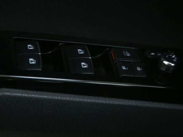 Toyota Camry VIII (XV70) с пробегом 2018 года, цена 2 128 000 рублей, 195300 км, седан, Автокод Объявления