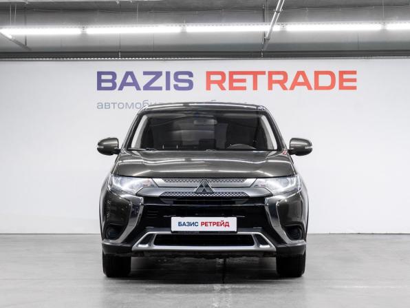 Mitsubishi Outlander III Рестайлинг 3 с пробегом 2019 года, цена 2 300 000 рублей, 140496 км, внедорожник, Автокод Объявления