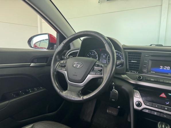 Hyundai Elantra VI (AD) с пробегом 2016 года, цена 1 499 000 рублей, 156000 км, седан, Автокод Объявления