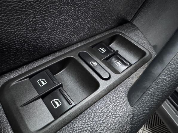 Skoda Yeti I Рестайлинг с пробегом 2014 года, цена 1 400 000 рублей, 135957 км, внедорожник, Автокод Объявления