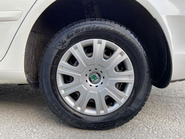 Skoda Octavia II (A5) Рестайлинг с пробегом 2013 года, цена 948 000 рублей, 76400 км, лифтбек, Автокод Объявления