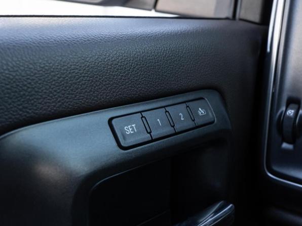 Chevrolet Silverado III (K2XX) Рестайлинг с пробегом 2017 года, цена 4 250 000 рублей, 126414 км, offers.body_type.unknown, Автокод Объявления