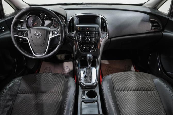 Opel Astra J с пробегом 2011 года, цена 669 000 рублей, 209000 км, хэтчбек, Автокод Объявления
