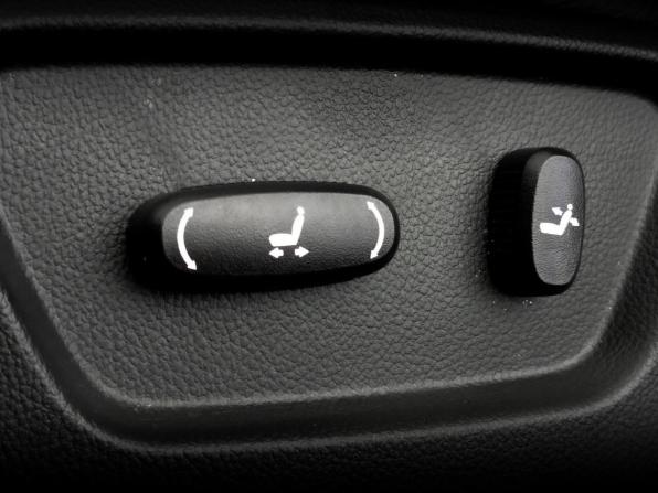 Opel Antara I Рестайлинг с пробегом 2015 года, цена 1 650 000 рублей, 68112 км, внедорожник, Автокод Объявления