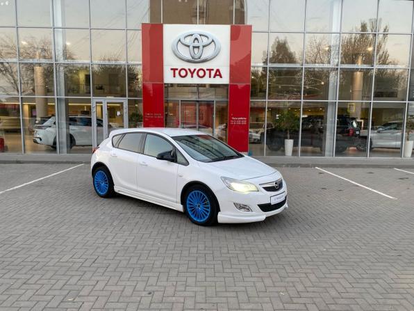 Opel Astra J с пробегом 2011 года, цена 570 000 рублей, 265425 км, хэтчбек, Автокод Объявления