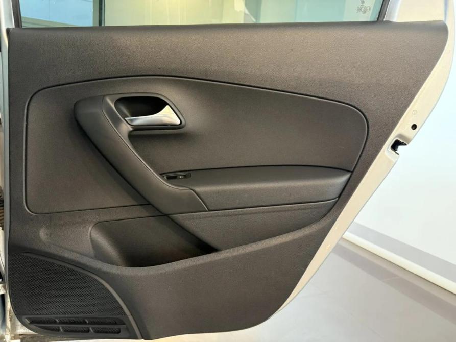 Volkswagen Polo V Подольск  - изображение 16