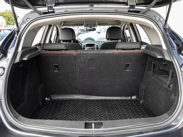 Opel Astra J с пробегом 2012 года, цена 760 000 рублей, 243131 км, хэтчбек, Автокод Объявления