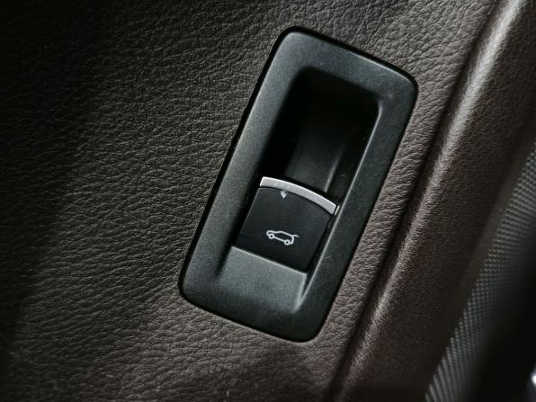 Volkswagen Touareg II с пробегом 2011 года, цена 1 690 000 рублей, 258910 км, внедорожник, Автокод Объявления
