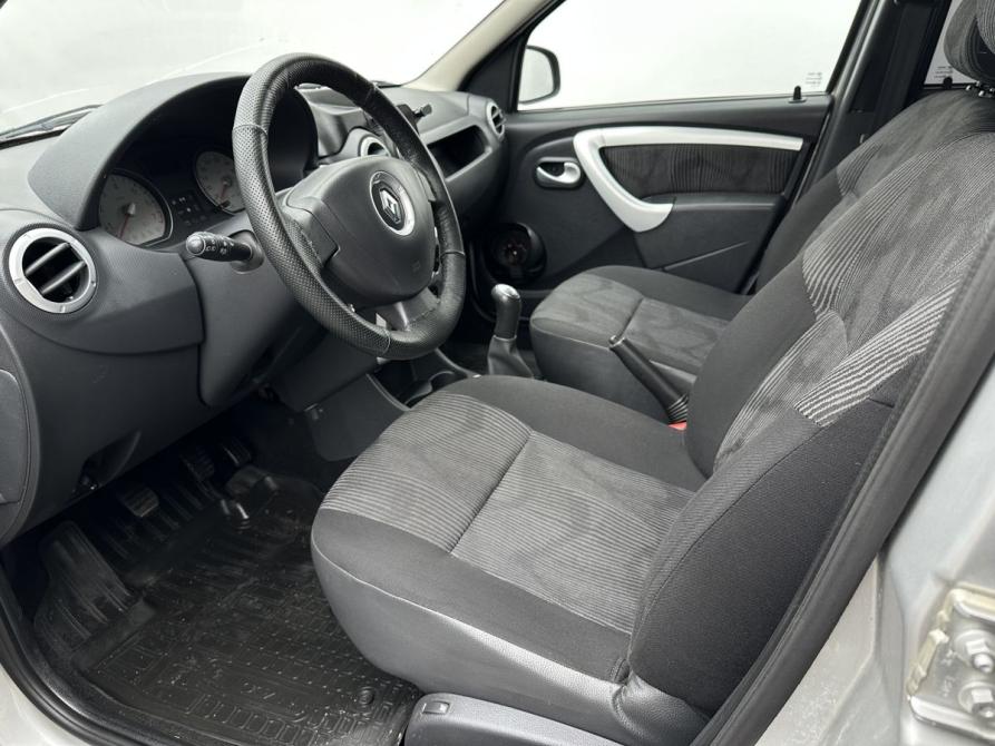 Renault Logan I Рестайлинг Москва  - изображение 9