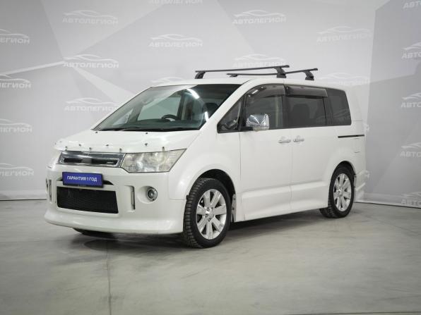 Mitsubishi Delica D:5 I с пробегом 2010 года, цена 1 300 000 рублей, 307226 км, минивэн, Автокод Объявления