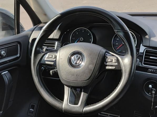 Volkswagen Touareg II Рестайлинг с пробегом 2018 года, цена 3 780 000 рублей, 142364 км, внедорожник, Автокод Объявления