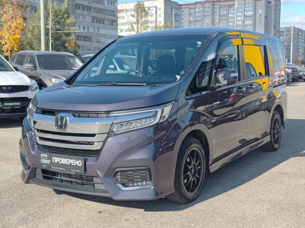 Honda Stepwgn V Рестайлинг с пробегом 2018 года, цена 2 395 000 рублей, 148276 км, минивэн, Автокод Объявления