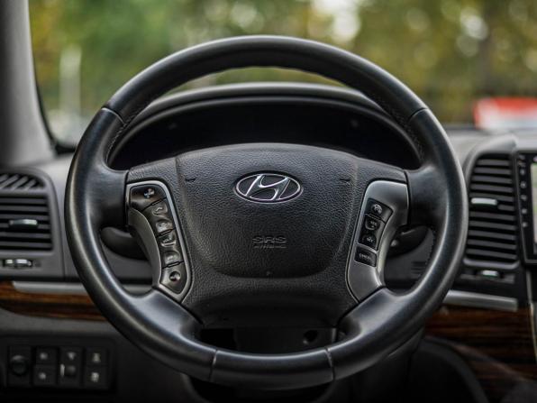 Hyundai Santa Fe II Рестайлинг с пробегом 2012 года, цена 1 233 000 рублей, 263517 км, внедорожник, Автокод Объявления