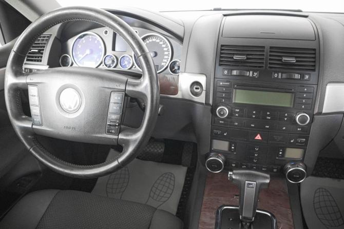 Volkswagen Touareg I с пробегом 2006 года, цена 969 000 рублей, 203180 км, внедорожник, Автокод Объявления