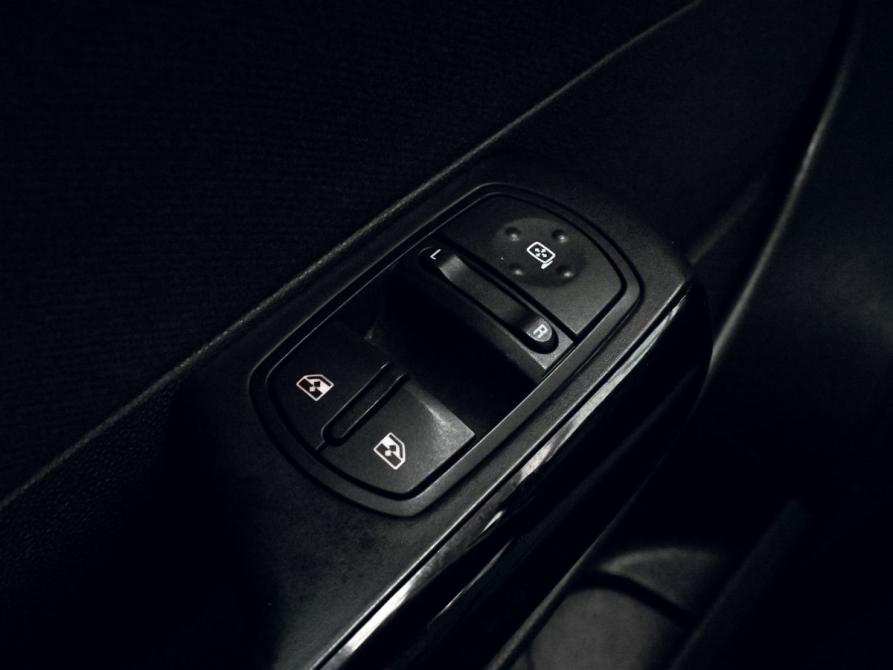 Opel Corsa D Екатеринбург  - изображение 12