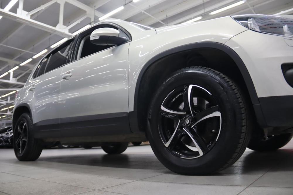 Volkswagen Tiguan I Рестайлинг Сургут  - изображение 26