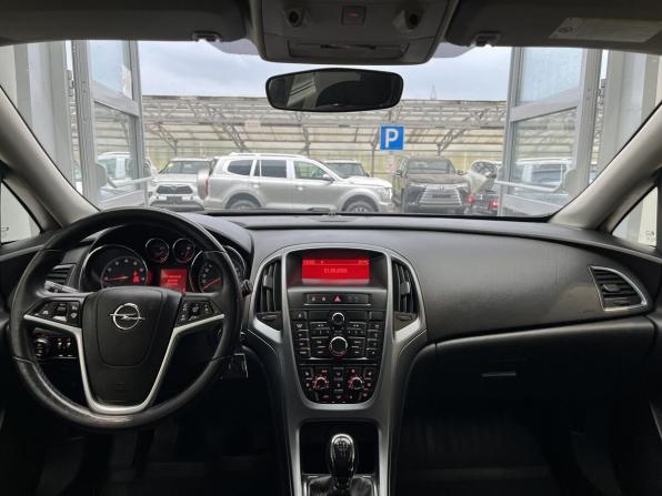 Opel Astra J Рестайлинг с пробегом 2012 года, цена 675 000 рублей, 153246 км, универсал, Автокод Объявления