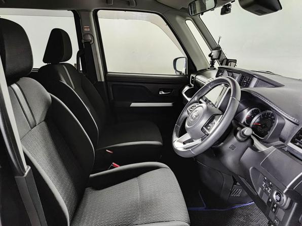 Toyota Roomy I Рестайлинг с пробегом 2021 года, цена 1 550 000 рублей, 88803 км, микровэн, Автокод Объявления